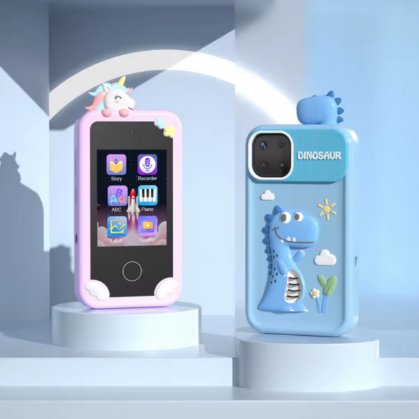 Детски смарт телефон P1 Plus с игри и двойна камера – 2.8″ IPS дисплей, 8GB памет и силиконов калъф 2