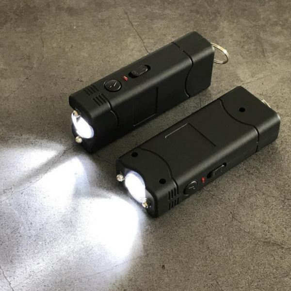 Устройство за самозащита - електрошок 5000K V и LED фенер – компактно, презареждаемо