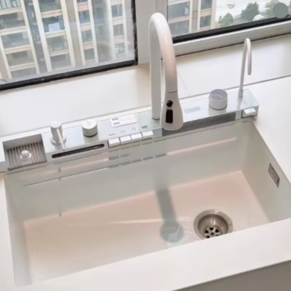 Умна кухненска мивка с изтеглящ се кран – LED дисплей, водопад, филтрирана вода и пълен комплект за модерна кухня 7