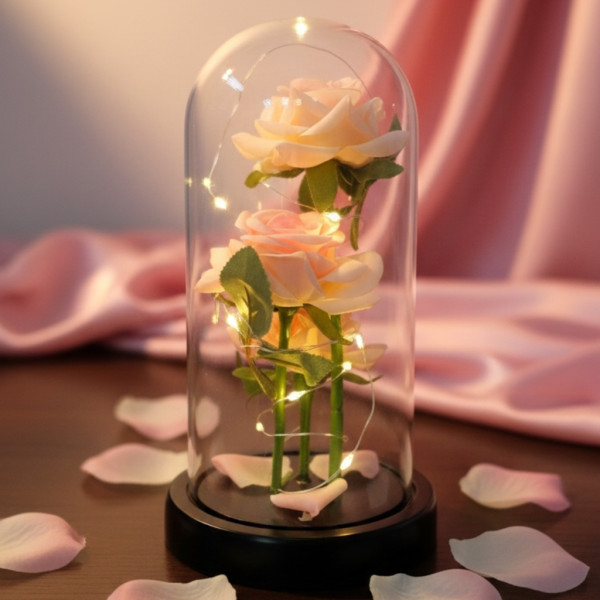 Декоративни рози в прозрачен купол и елегантна опаковка 5