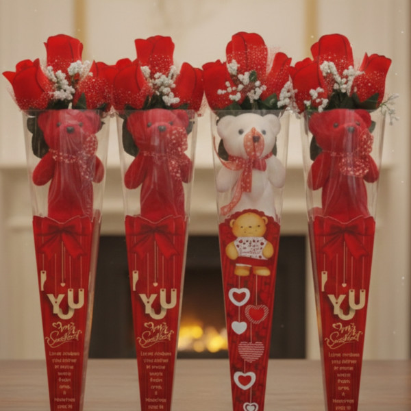 Романтичен букет с плюшено мече и роза