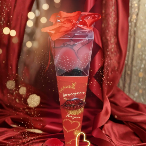 Романтичен букет с червени рози и декоративна лента – перфектен подарък за всека специален повод 1