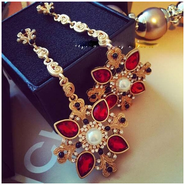 Дамски обеци с висулка от червени кристали А50 3