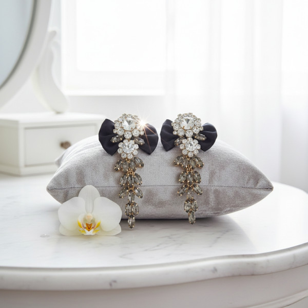 Прекрасни дамски обеци с черна панделка и кристали и брошка в същия стил А51 1