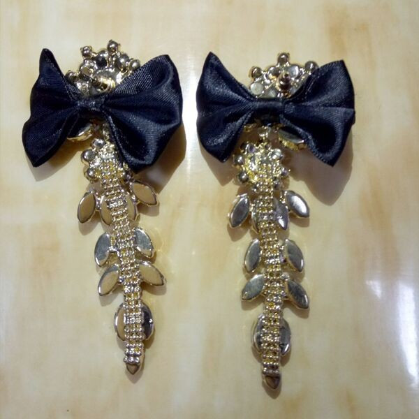 Прекрасни дамски обеци с черна панделка и кристали и брошка в същия стил А51 5