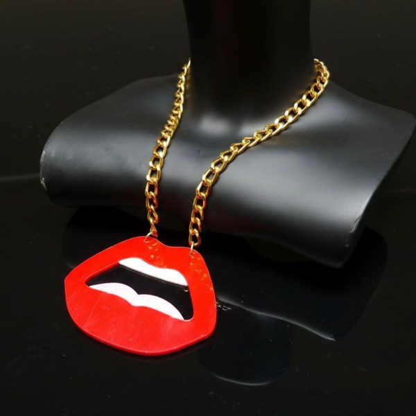 Масивно колие с елемент усмивка А73