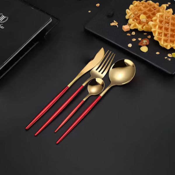 Комплект прибори за хранене от 24 части с луксозен дизайн и магнитна кутия 7