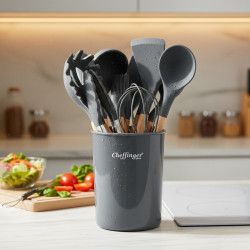 Комплект 12 части кухненски прибори със стойка Cheffinger – силиконови накрайници, дървени дръжки, термоустойчиви до 230°C