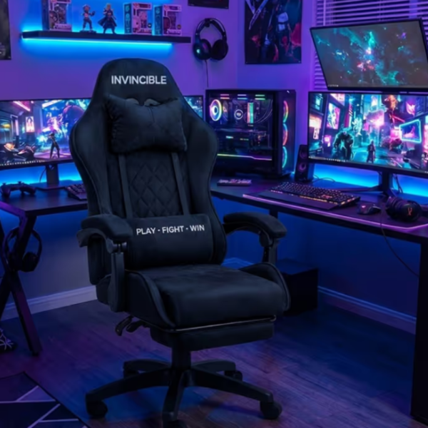 Черен геймърски стол с регулируема височина, лумбална възглавница и метална основа