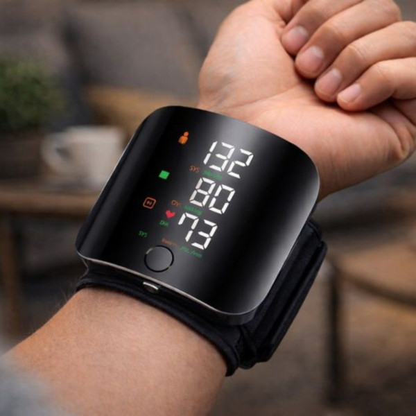 Преносим дигитален апарат за кръвно налягане за китка с LCD дисплей и памет