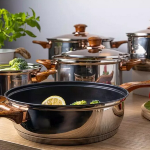 Комплект съдове за готвене от 12 части – Неръждаема стомана, равномерно нагряване и лесна поддръжка