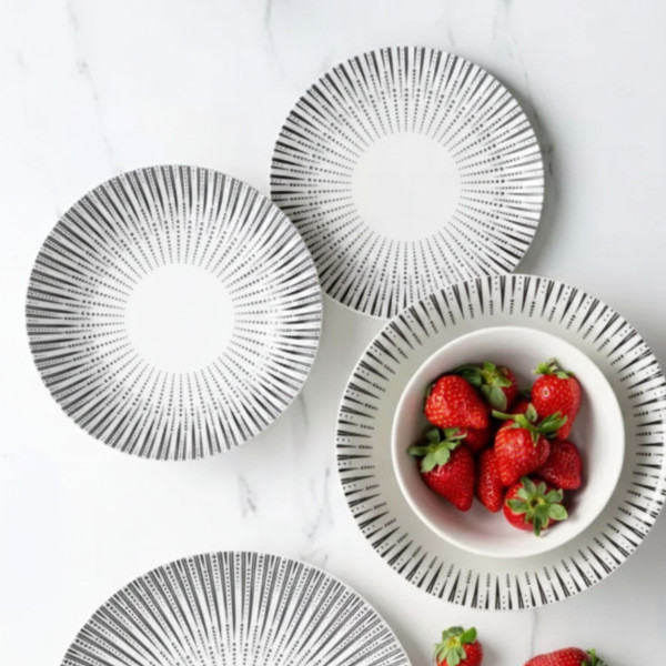 Комплект чинии 24 части с геометричен дизайн – Елегантност за всяка трапеза 1