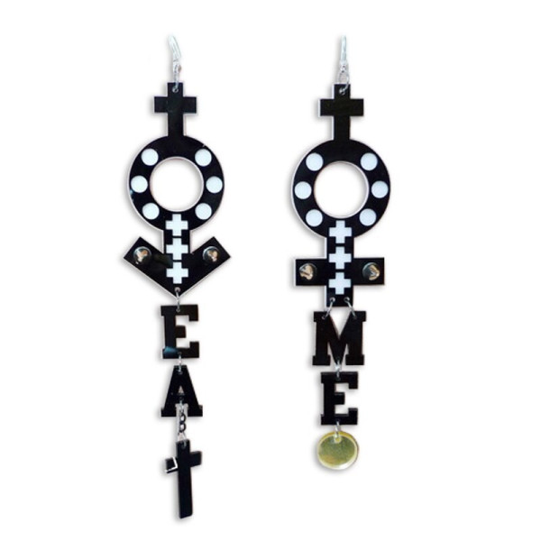 Дамски обеци със символите на венера, марс, кръст и текст A94