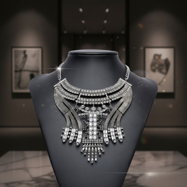 Красиво дамско колие в бароков стил D47