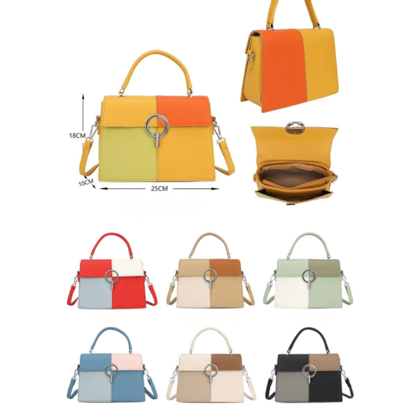 Многоцветна дамска чанта с метална тока и дълга дръжка