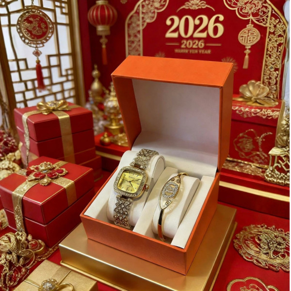 Изтънчен комплект от висок клас: Дизайнерски часовник и гривна – перфектният избор за подарък 3