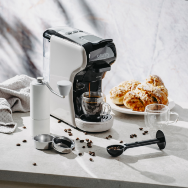 Еспресо машина с 5 адаптера и 9 вида капсули за кафе