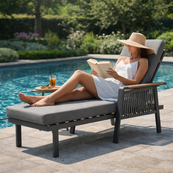 Шезлонг SKOPJE - комфорт, лукс и пълен релакс