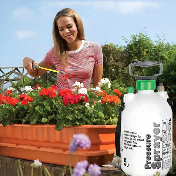 Ръчна градинска пръскачка под налягане 5L, 3 Bar – С регулируема дюза, предпазен клапан и презрамка (42 см)