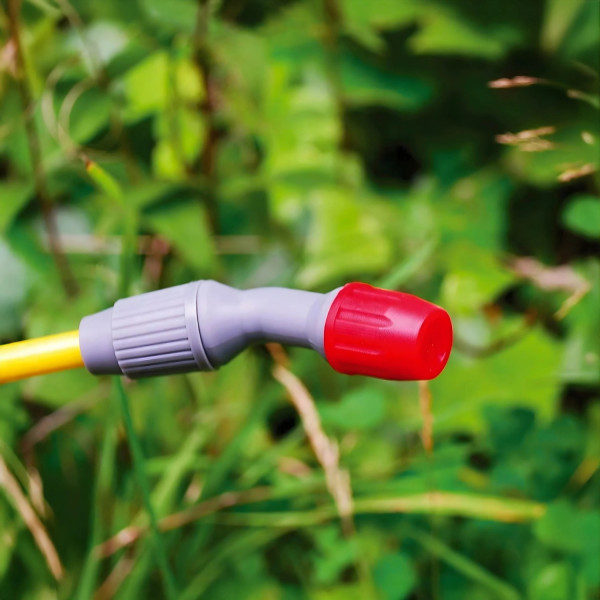 Ръчна градинска пръскачка под налягане 5L, 3 Bar – С регулируема дюза, предпазен клапан и презрамка (42 см)