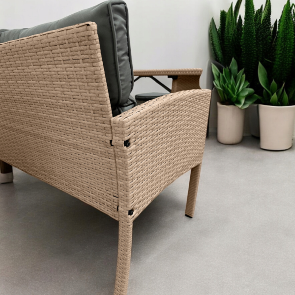 Комплект градински мебели от техноратан - перфектен кът за релакс