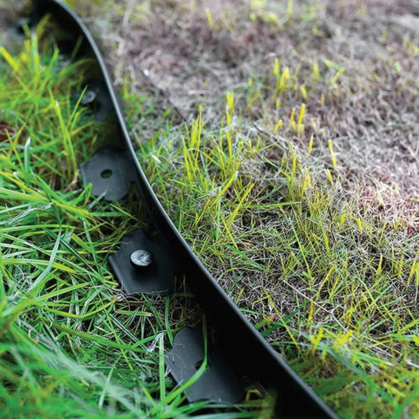 Комплект гъвкав градински бордюр 20м с 60 фиксиращи щифта, Височина 4см, Черен – За тревни площи, алеи и цветни лехи