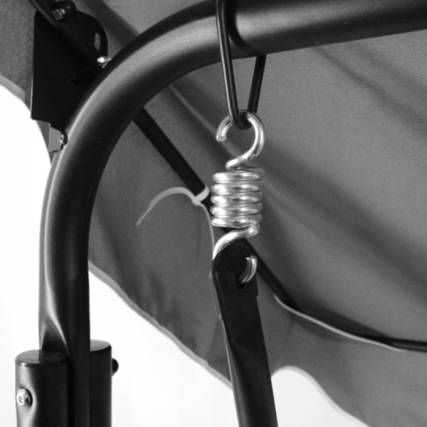 Градинска люлка A-Type със зелени възглавници и поставки за напитки - елегантност и комфорт