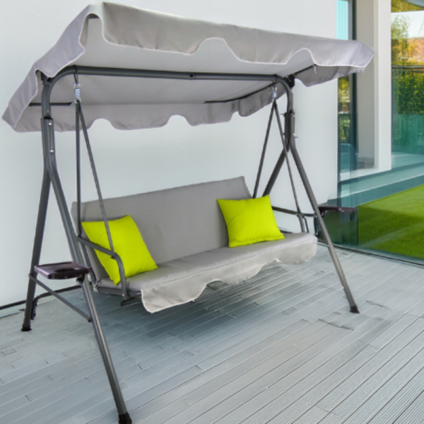 Градинска люлка A-Type със зелени възглавници и поставки за напитки - елегантност и комфорт