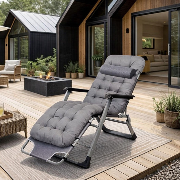 Сгъваем градински шезлонг с мека ватирана възглавница, регулируема облегалка и антикорозионна рамка