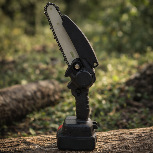 Акумулаторен мини трион 48V с 2 батерии и куфар