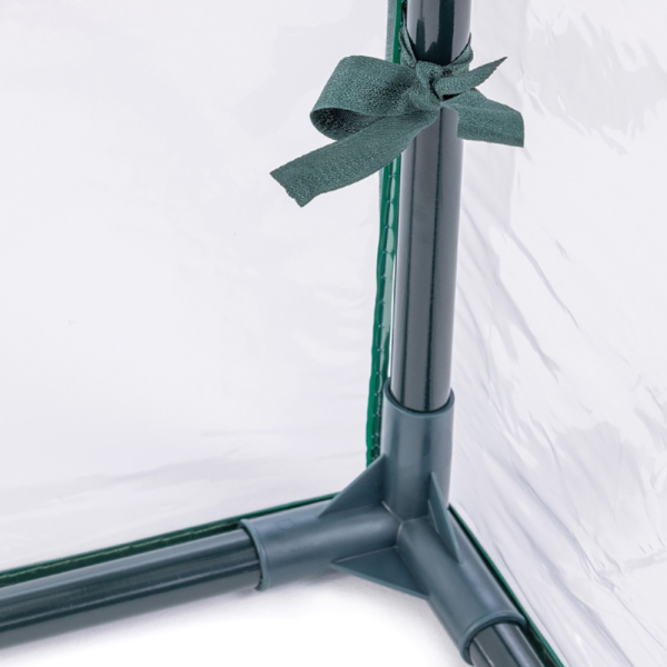 Компактна градинска оранжерия - стабилен микроклимат за вашите растения