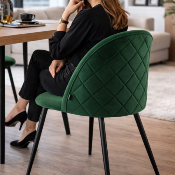 Дизайнерски зелен стол FARO – тапициран, стабилен и удобен