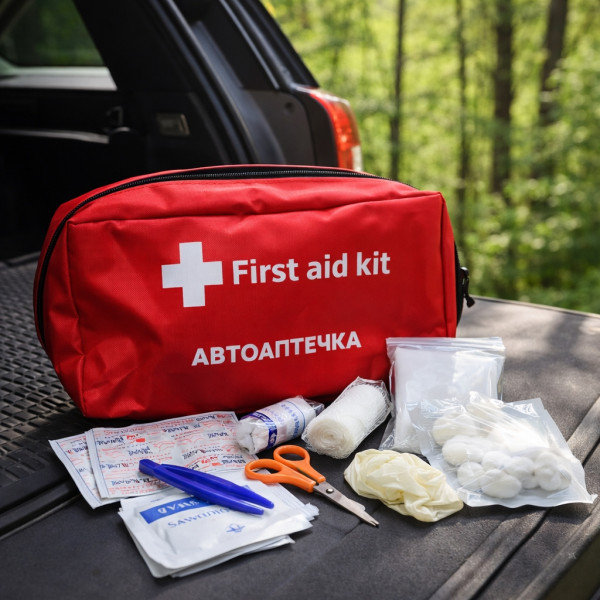 Компактна автоаптечка за спешни случаи – Пълен комплект за оказване на първа помощ