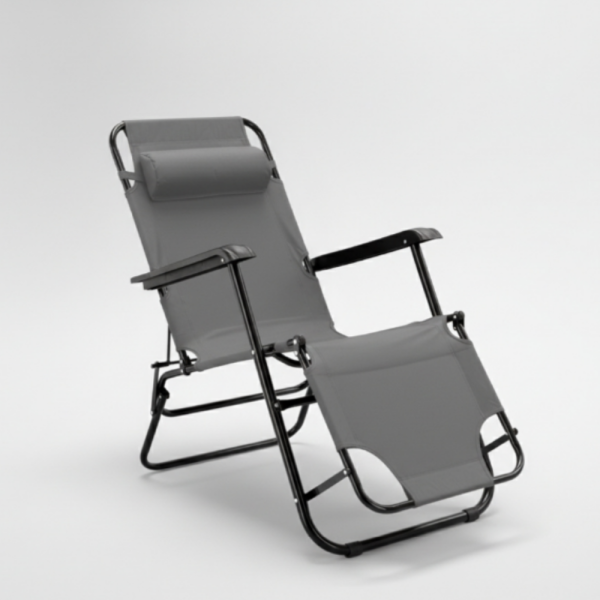 Сгъваем сив шезлонг с възглавница - стилен и функционален