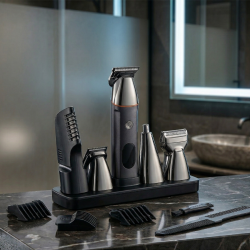 Професионален комплект за подстригване 5 в 1 – машинка, тример, бръсначка и приставки за лице и тяло