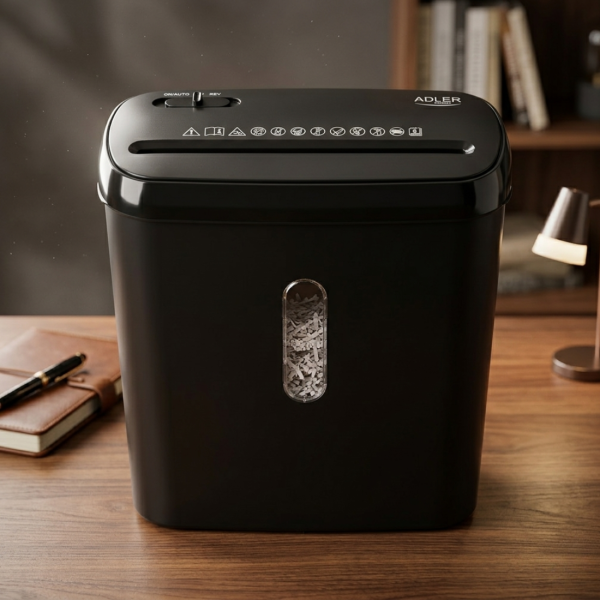 Шредер за документи Adler – Сигурно унищожаване P-2, до 6 листа наведнъж, тиха работа и защита от претоварване