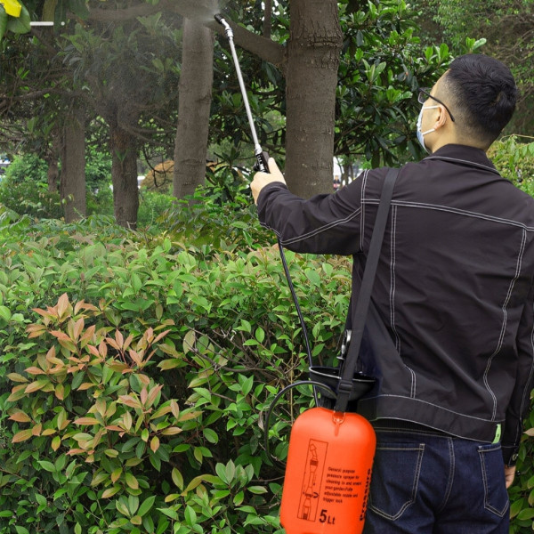 Ръчна градинска пръскачка 5L с метален удължител от неръждаема стомана и регулируема дюза 5