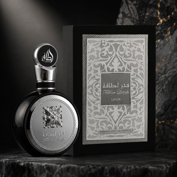 Lattafa Fakhar Black EDP 100 мл – Луксозен мъжки парфюм с кехлибарени, пикантни и дървесни нотки 1