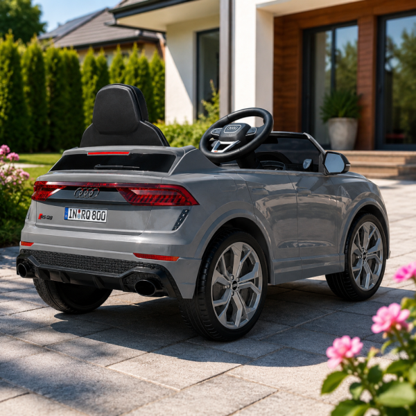 Детска акумулаторна кола Audi RS Q8 12V - Дистанционно управление, музика, LED светлини и амортисьори – сива 3
