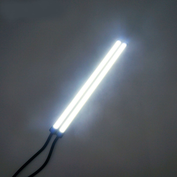 Универсални бели светлини за дневна употреба CAR DIS LED7 B