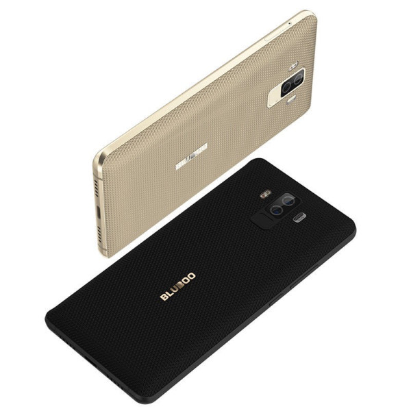 Bluboo S3 смартфон с 3 камери, 4GB RAM, 2 СИМ карти и 8500 mAh батерия