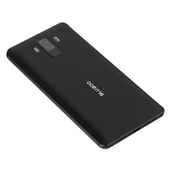 Bluboo S3 смартфон с 3 камери, 4GB RAM, 2 СИМ карти и 8500 mAh батерия