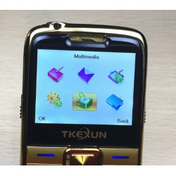 Телефон за възрастни хора с големи бутони и цветен 2,2 инча екран E71 7