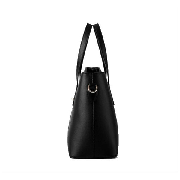 Луксозна кожена чанта в черно BAG4 4