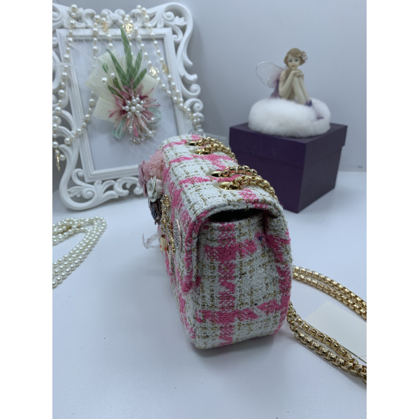 Кокетна розова дамска чантичка в каре с декорация ZSB-S-17