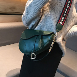 Уникална, модерна и елегантна мини чанта с формата на седло BAG94