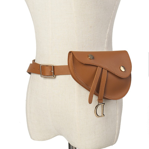 Модерна и елегантна мини чанта за кръст със стилен и нестандартен дизайн BAG99