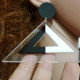 Модерни обеци триъгълник в черно и бяло