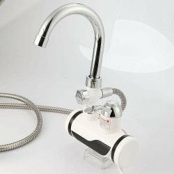 Смесител за вграждане в комплект с душ слушалка с проточен нагревател