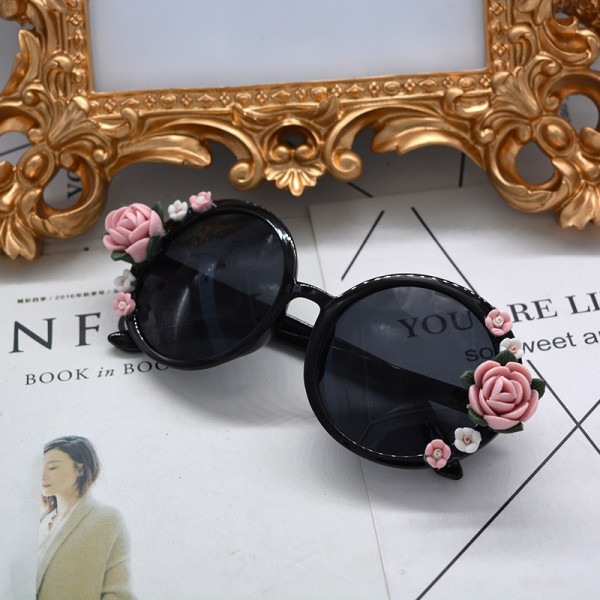 Кръгли слънчеви очила с декорация с рози yj26